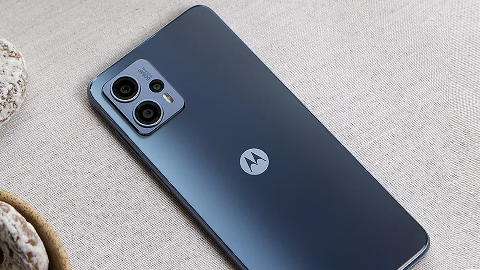 Esquenta mega oferta Amazon: Smartphone da Motorola com desconto de 51%