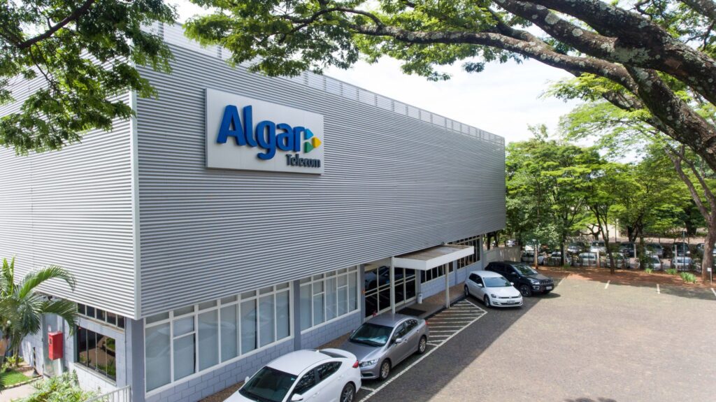 Algar Telecom recebe prêmio Top 25 do Franchising Brasileiro