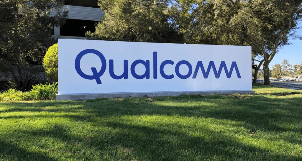 Qualcomm anuncia colaboração estratégica de vários anos com o Google para fornecer soluções de cockpit digital de IA generativa