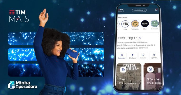 Uma imagem promocional do programa TIM Mais. À esquerda, uma mulher sorridente segura um smartphone. No fundo, há luzes azuis que parecem tecnologia em movimento. À direita, há uma tela de um celular exibindo o aplicativo Meu TIM, com destaque para as vantagens do TIM Mais, como descontos de 25% em lojas parceiras como Zara e O Boticário. No canto superior esquerdo, está o logotipo do TIM Mais, e no canto inferior esquerdo, o logotipo do site 