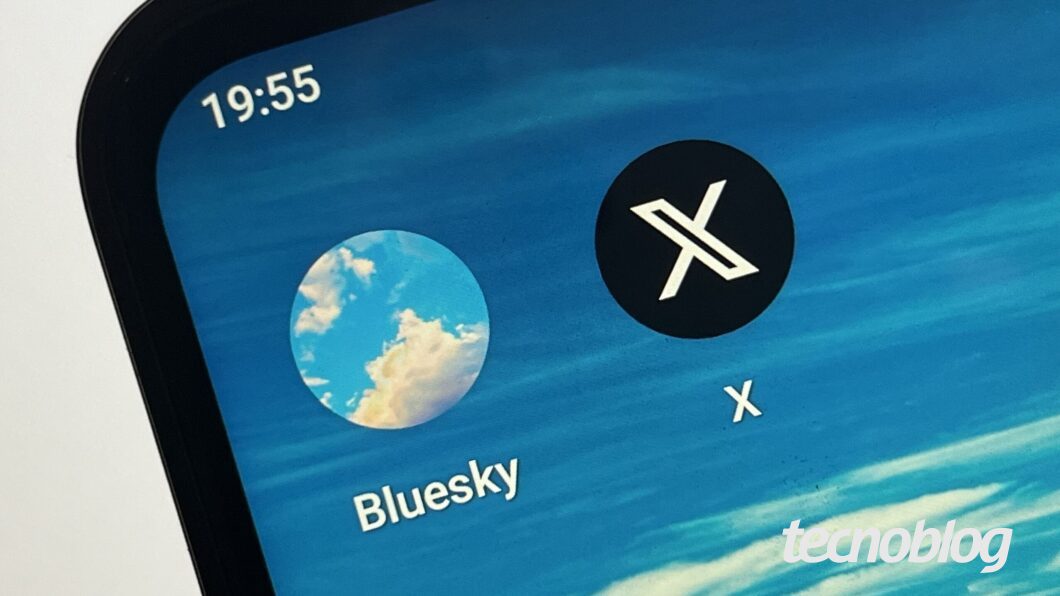 Ícones do Bluesky e do X/Twitter no celular