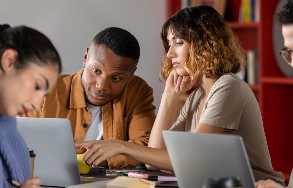 Programa de Trainee da Vivo está com vagas abertas e tem salário de R$ 8.300