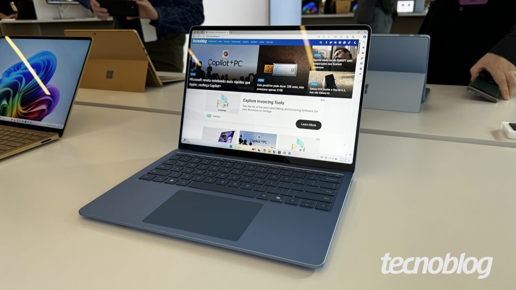 Surface Laptop de 13,8 polegadas (Foto: Thássius Veloso/Tecnoblog)