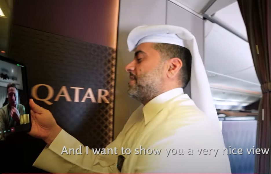 Durante o voo, o CEO do Grupo Qatar Airways, Badr Mohammed Al Meer, fez uma videochamada para Elon Musk, CEO da SpaceX. Os dois conversaram e Meer caminhou pela aeronave apresentando os ambientes a Musk.