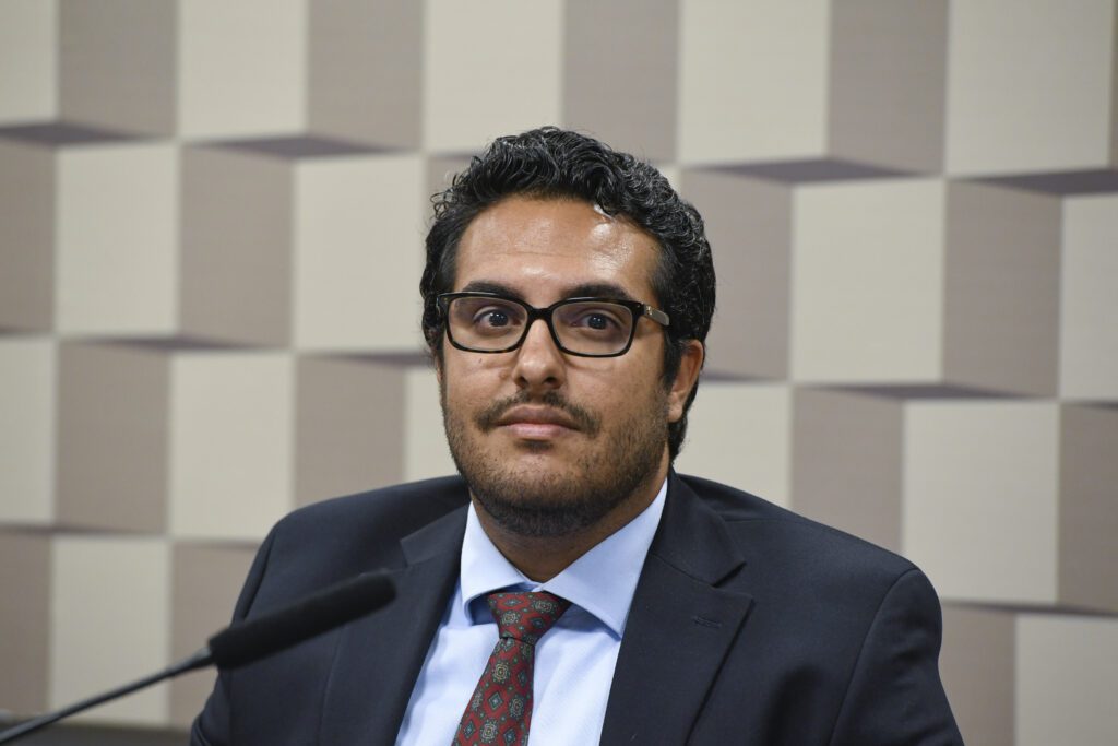 Implantação do 5G no Brasil resultou em poucas novas torres