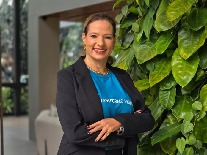 Escola da Nuvem forma mais de 4.500 alunos para carreiras em tecnologia no Brasil