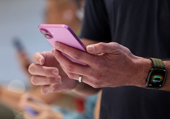 Troque de celular em 2025: veja lista de smartphones em oferta no Saldão da Magazine Luiza