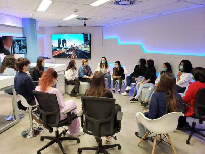 Mulheres lideram a revolução digital e o próximo desafio da cibersegurança