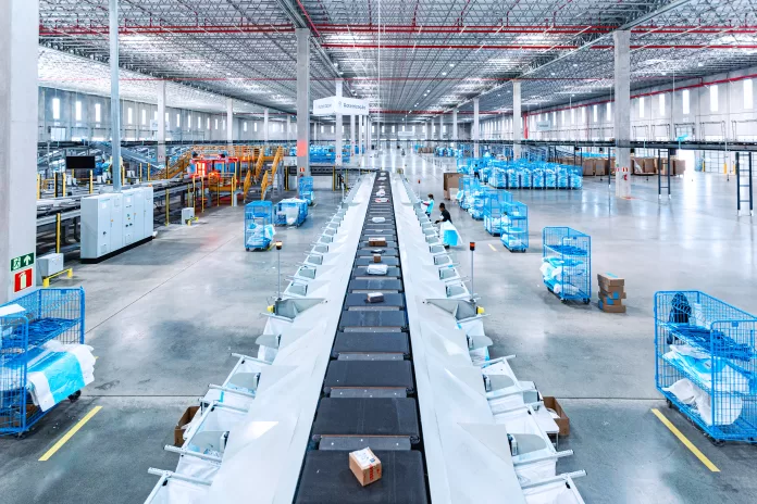 Loggi lança canal de atendimento aos clientes com IA Generativa na logística