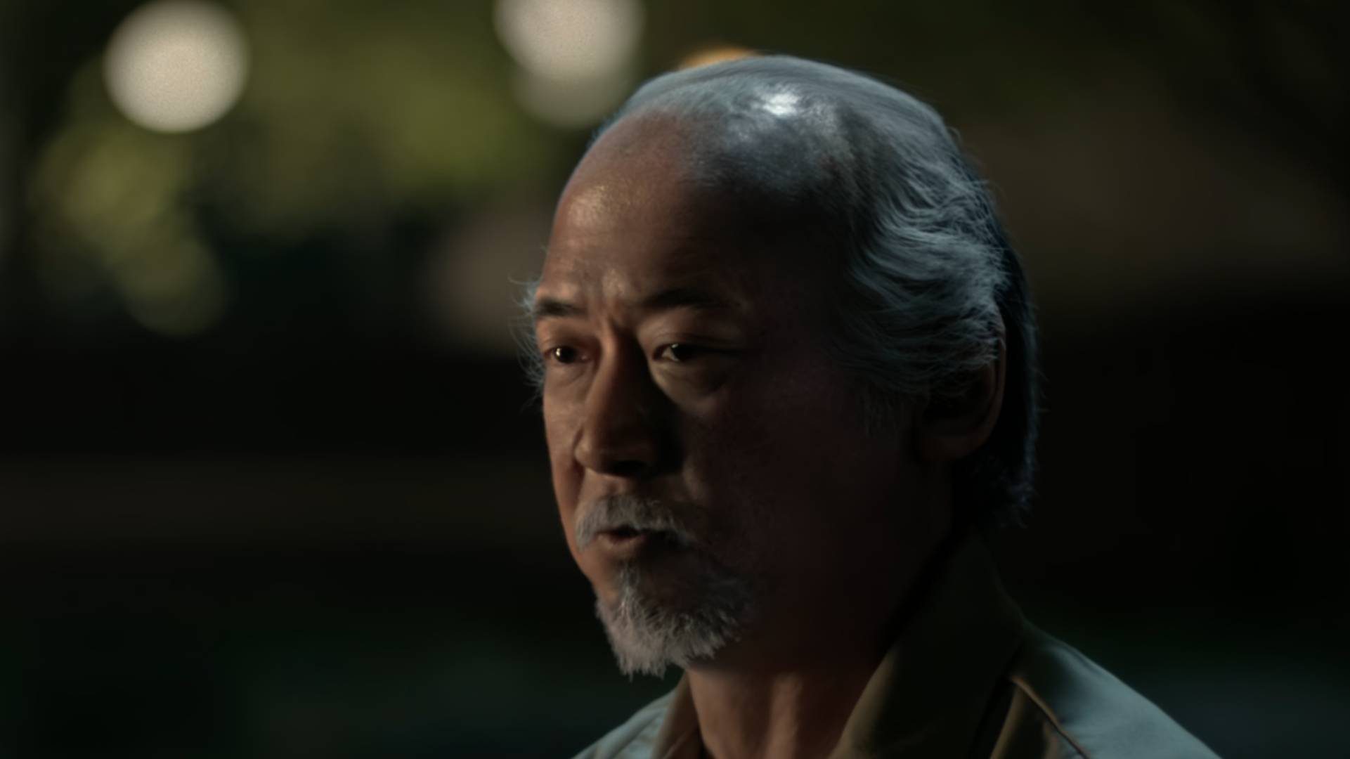 Imagem de: O Sr. Miyagi é inocente? Cobra Kai finalmente explica crime do mestre de karatê