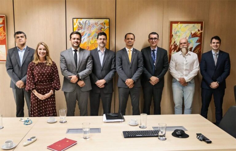 Anatel e Receita articulam para reaproveitar produtos apreendidos