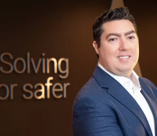 Motorola Solutions aposta em IA para segurança e defesa com decisão humana