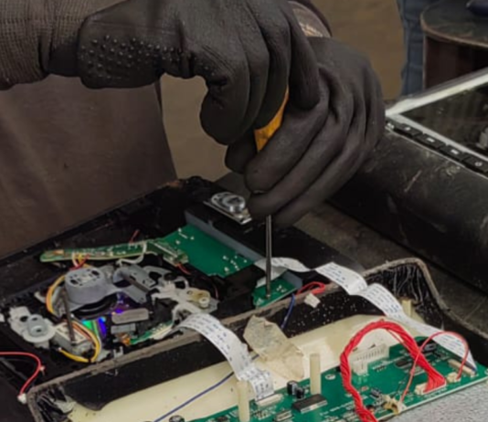 Anatel e Receita discutem política de destinação de produtos apreendidos