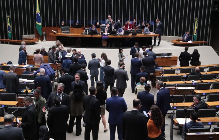 Conexis alerta Câmara para avanço de facções sobre redes de telecom