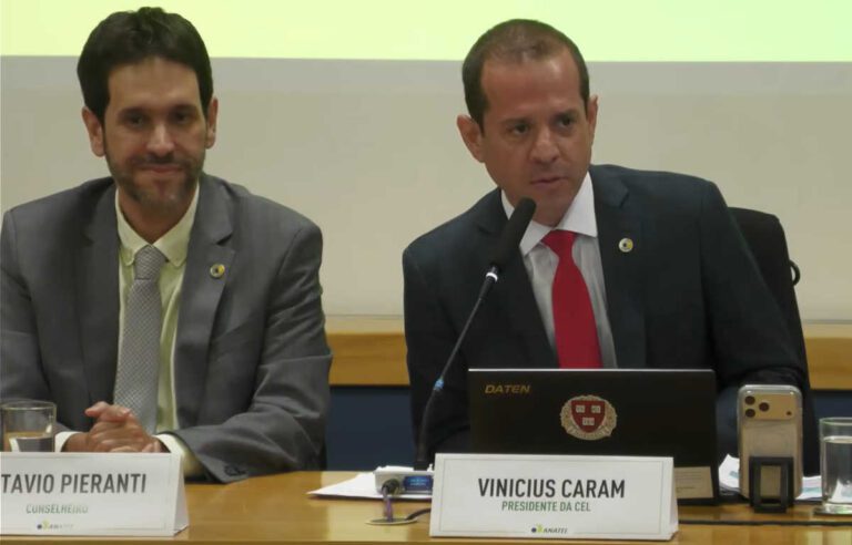 Oito empresas se apresentam para disputar os 700 MHz