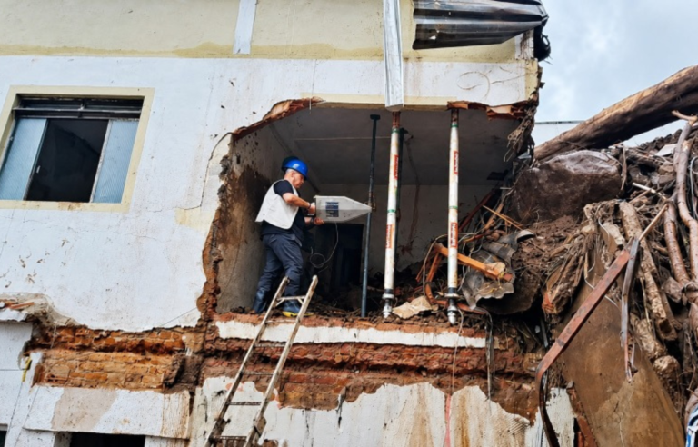 Anatel envia tecnologia de monitoramento de espectro para apoiar buscas por vítimas do terremoto na Venezuela