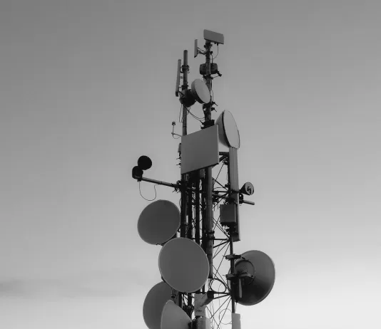Resende é primeira cidade do RJ a digitalizar licenciamento de antenas