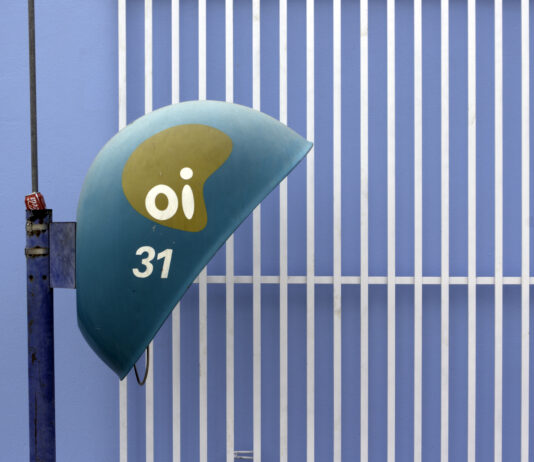 Oi e Método assinam venda da unidade de serviços telefônicos
