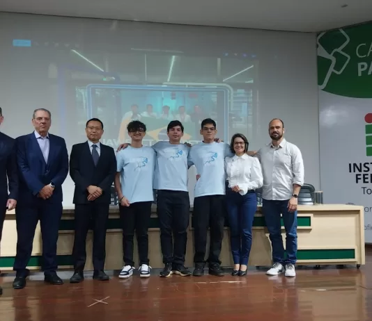 Huawei celebra vitória de estudantes brasileiros em competição global de TIC