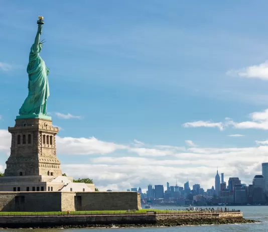 Governo de Nova York suspende construção de data centers por até um ano