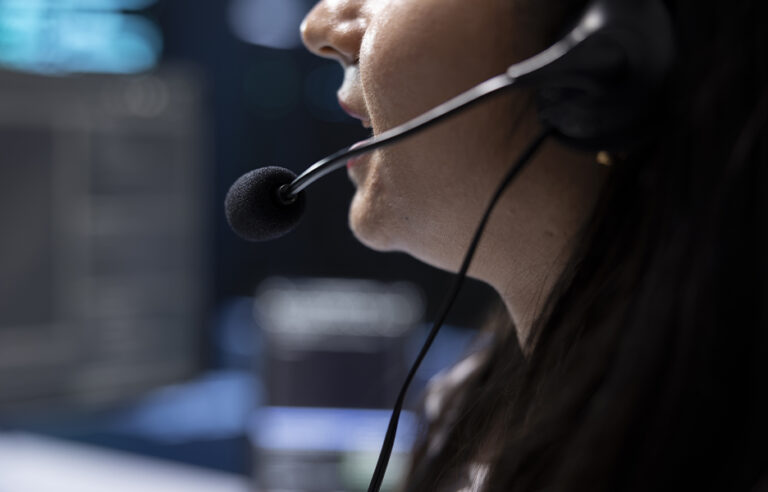 Call centers de operadoras devem atender aos requisitos trabalhistas e fiscais da Anatel