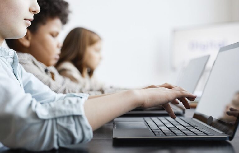 Aprender Conectado atinge marca de 9 mil escolas conectadas
