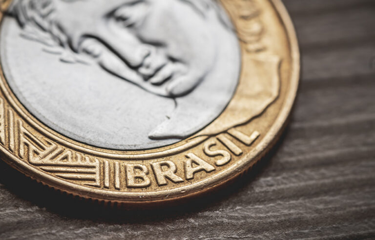 Oi assina contrato para venda da operação de telefonia fixa à Método; negócio ainda depende de Anatel e Cade