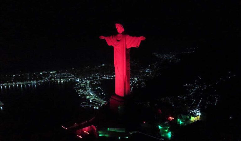 Claro instala rede 5G no Cristo Redentor