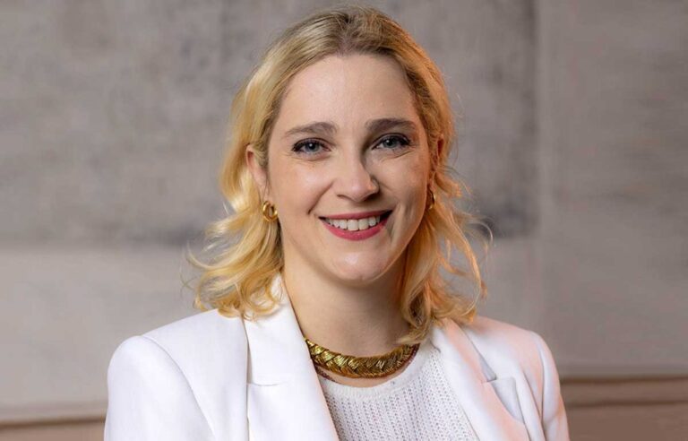 Zenvia nomeia Bárbara Alvim Raymundo como CFO