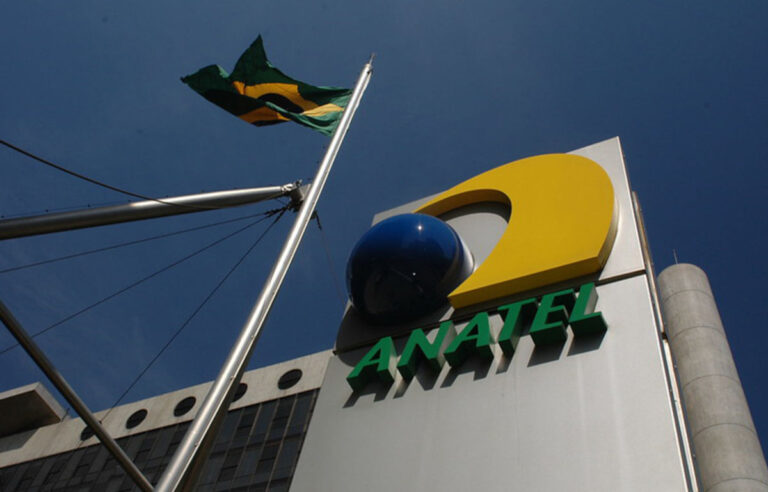 Anatel adia consulta do leilão de 850 MHz para rever preço e cobertura